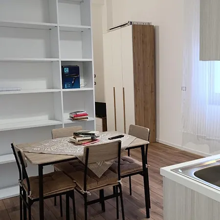 Monolocale Estivo Locri